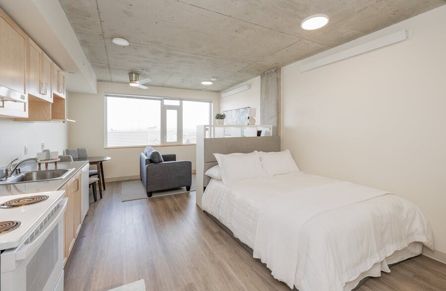 More Photos Of 1400 Madison St, Seattle Apartments For Lease