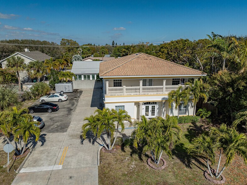 More Photos Of 334 Fourth Ave, Indialantic Office For Sale