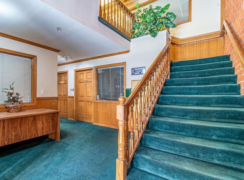 More Photos Of 501 S Myrtle Ave, Monrovia Office For Sale