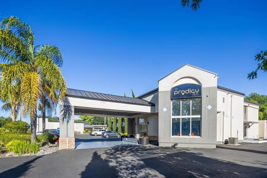 Primary Photo Of 4100 Chiles Rd, Davis Hotel For Sale