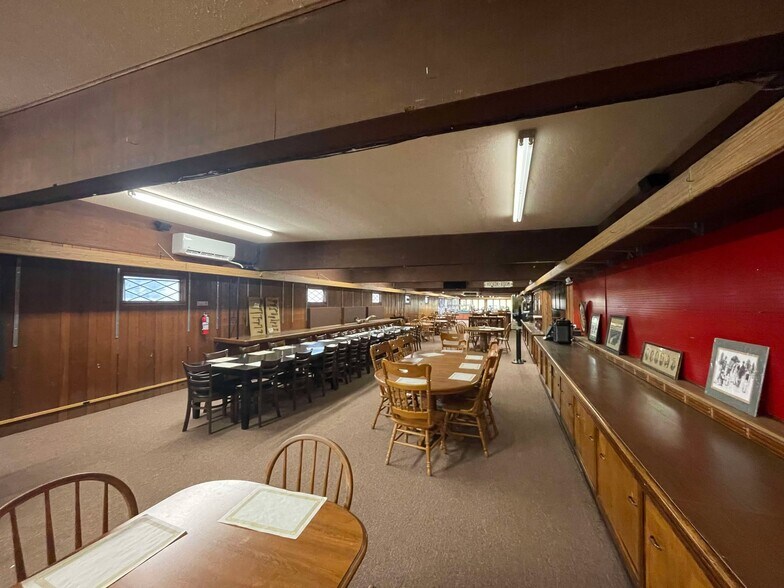 More Photos Of 100 SE 5th St, Abilene Flex For Lease