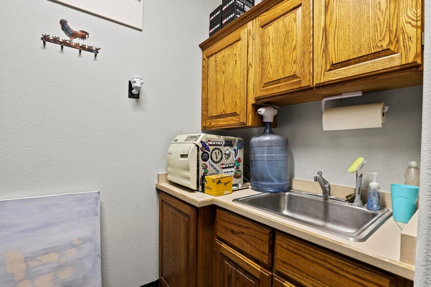 More Photos Of 408 S Beeline Hwy, Payson Storefront Retail Office For Sale