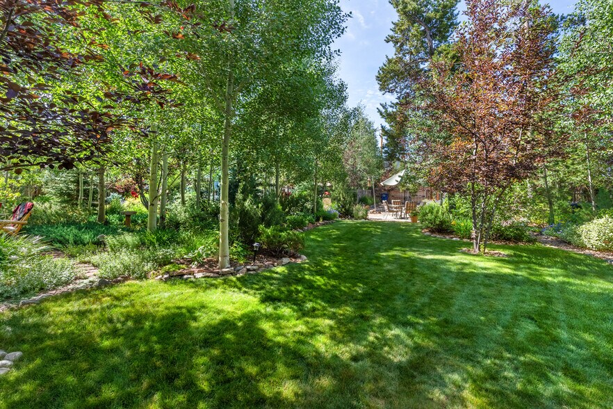 More Photos Of 717 Lake Ave, Grand Lake Specialty For Sale