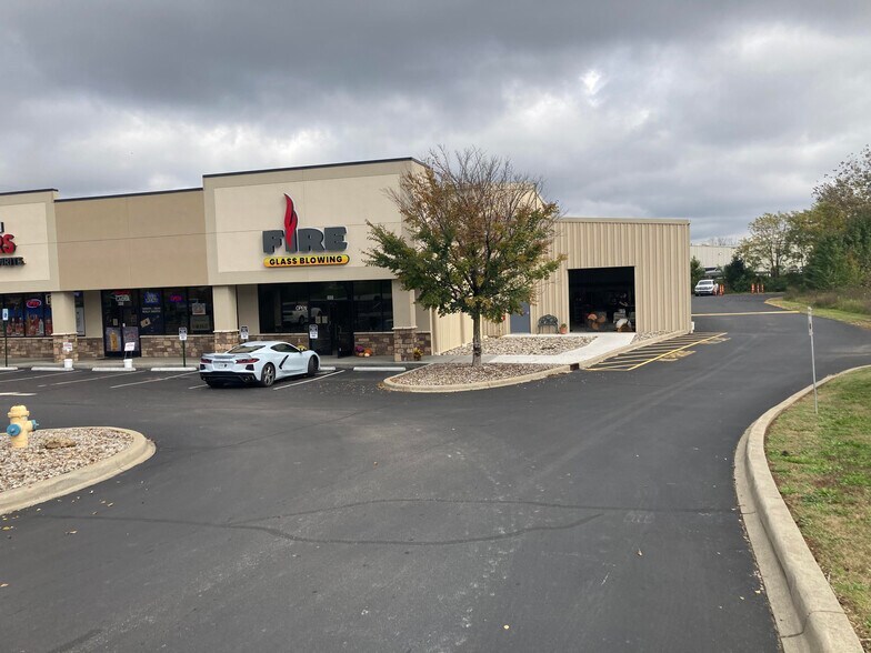 More Photos Of 11302 Westport Rd, Louisville Land For Lease