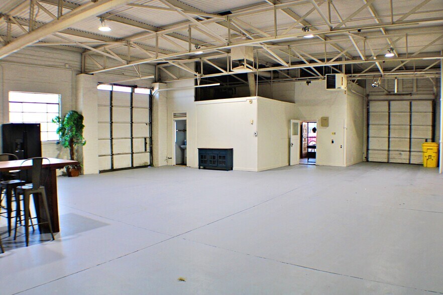 More Photos Of 1500 Wyoming Ave, El Paso Auto Repair For Lease
