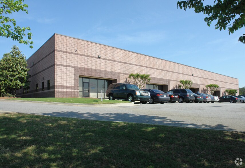 More Photos Of 3137 Chestnut Dr, Atlanta Distribution For Lease