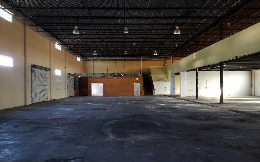 More Photos Of 110-112 W Interlake Blvd, Lake Placid Warehouse For Sale