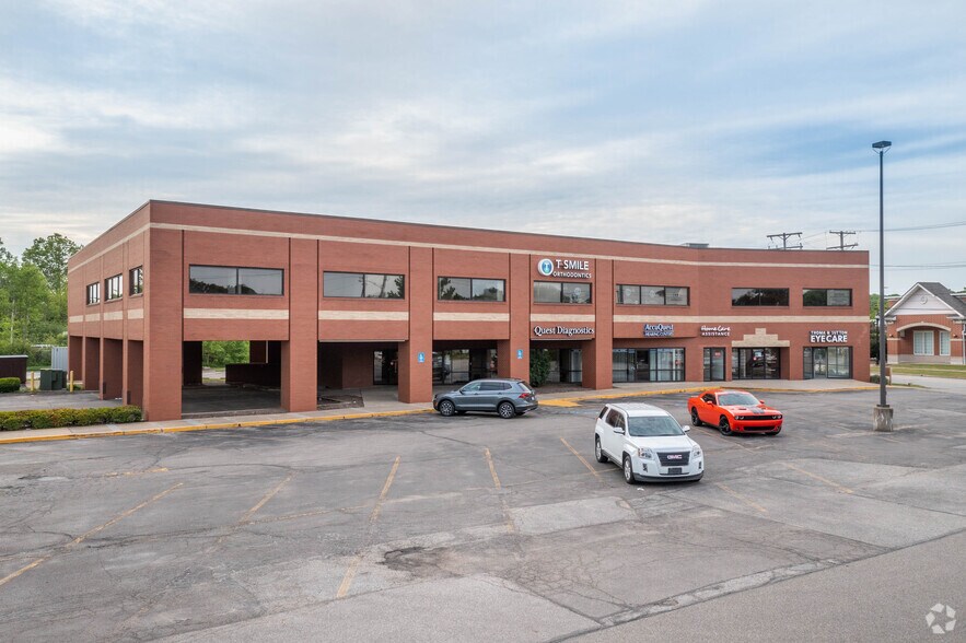 More Photos Of 33790 Bainbridge Rd, Solon Office For Sale