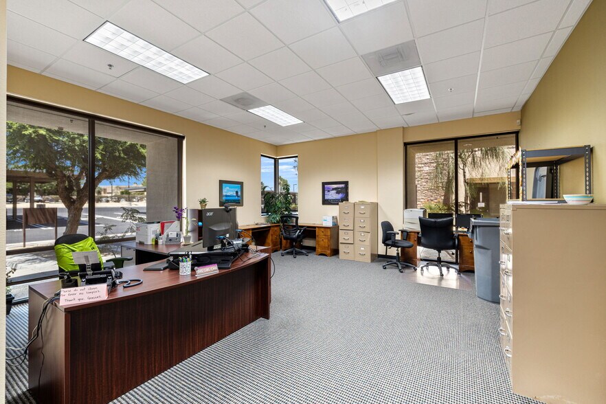 More Photos Of 550 S Paseo Dorotea, Palm Springs Medical For Sale