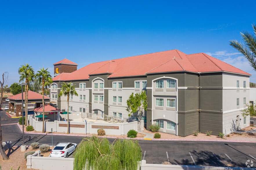 More Photos Of 4929 W McDowell Rd, Phoenix Hotel For Sale