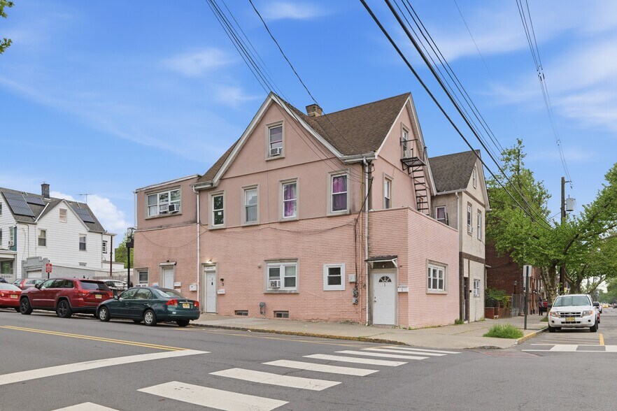 Primary Photo Of 200 Madison Ave, Perth Amboy Apartments For Sale