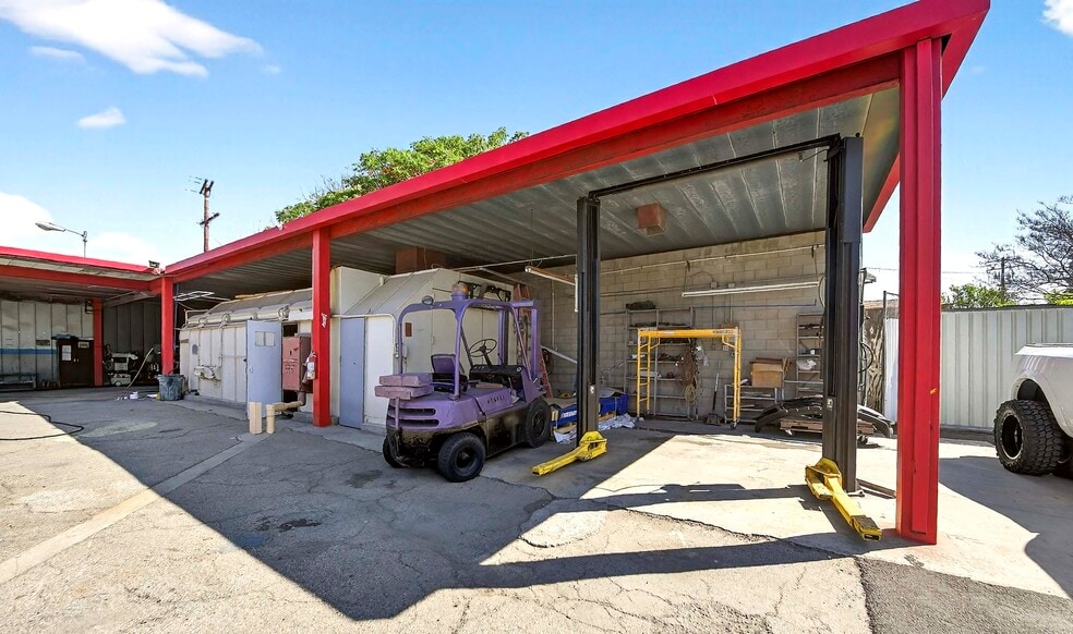 More Photos Of 5180 G St, Chino Auto Repair For Sale