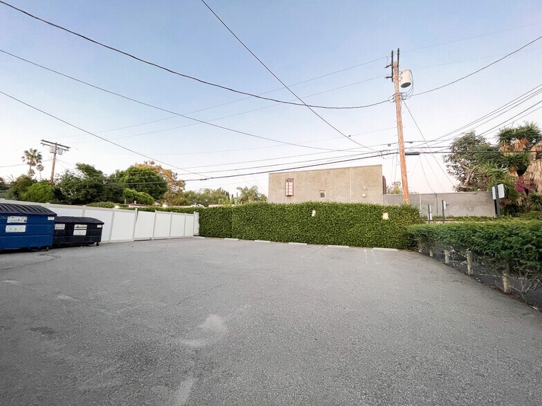 More Photos Of 2362 Westwood Blvd, Los Angeles Medical For Lease