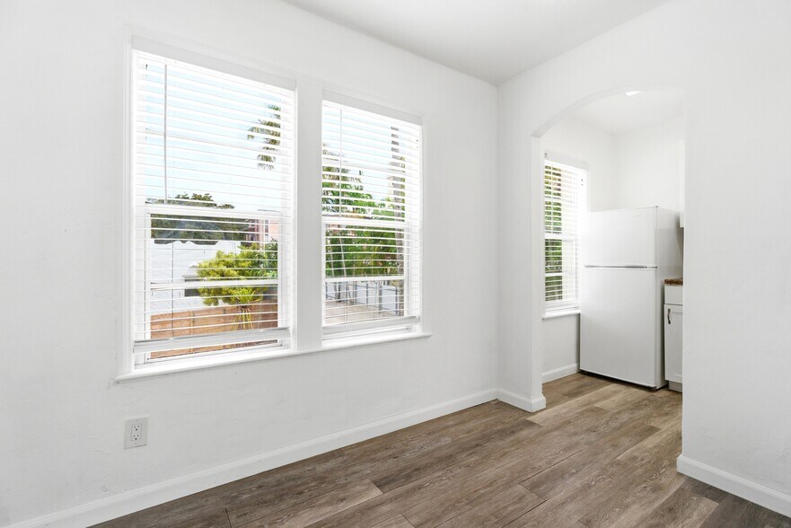More Photos Of 340 NE 125th St, North Miami Office Residential For Sale