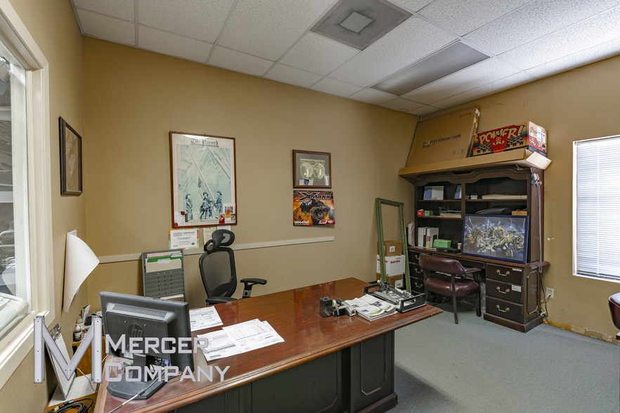 More Photos Of 4337 US Highway 80 E, Mesquite Warehouse For Sale