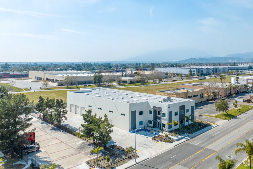 More Photos Of 4180 N Hallmark Pky, San Bernardino Industrial For Lease