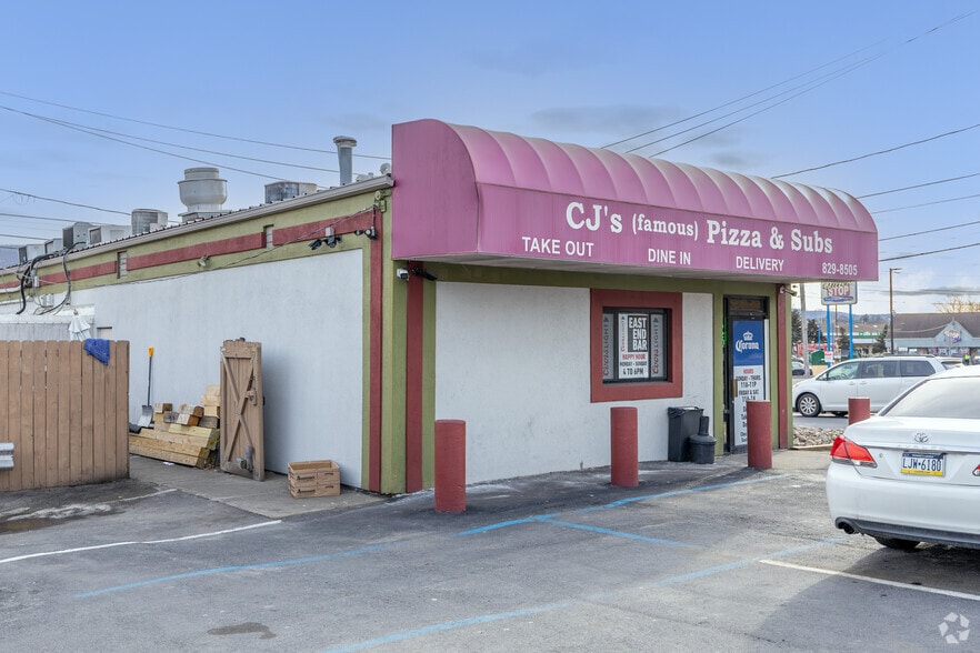 More Photos Of 54 Spring St, Wilkes Barre Restaurant For Sale