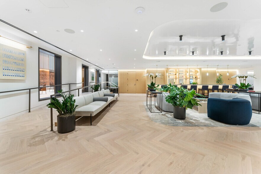 More Photos Of 43-45 E 53rd St, New York Office For Sale