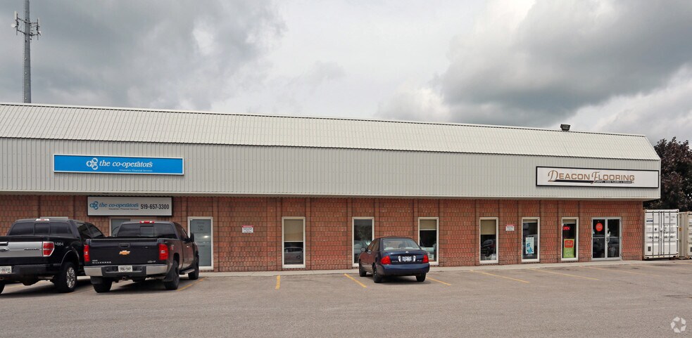 More Photos Of 1900 Hyde Park Rd, London General Retail For Lease