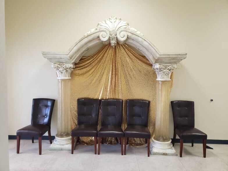 More Photos Of 6603 Langham Dr, Houston Religious Facility For Lease