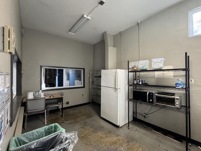 More Photos Of 644 Mason St, San Francisco Warehouse For Lease