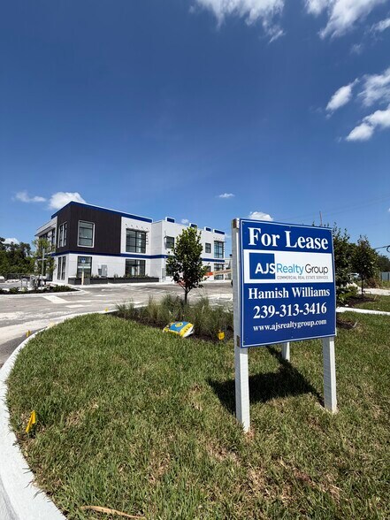 More Photos Of 14230 Metropolis Ave, Fort Myers Medical For Lease
