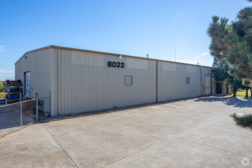 More Photos Of 8022 N Wilshire Ct, Oklahoma City Manufacturing For Lease