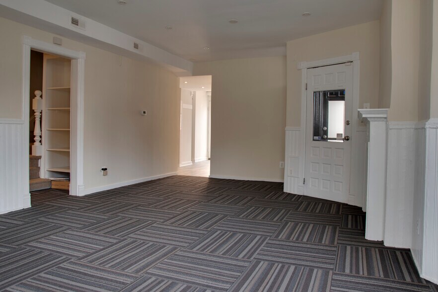 More Photos Of 1821 18th St NW, Washington Storefront Retail Office For Lease