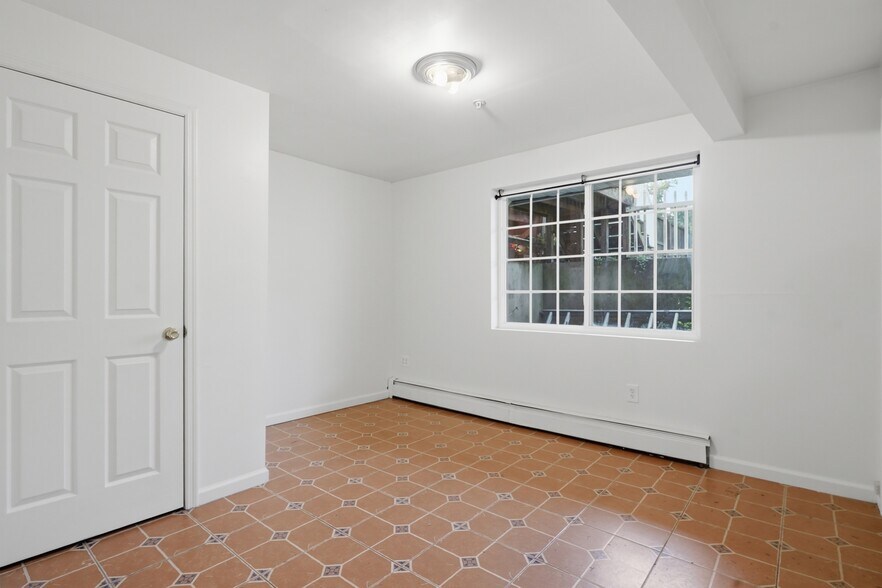 More Photos Of 10 Eastman Ter, Poughkeepsie Apartments For Sale