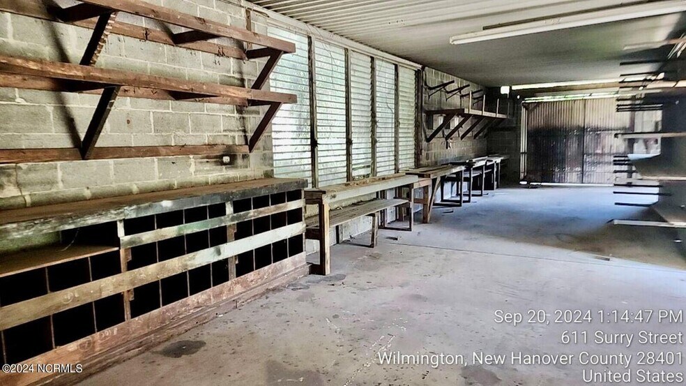 More Photos Of 610 Front St, Wilmington Warehouse For Lease