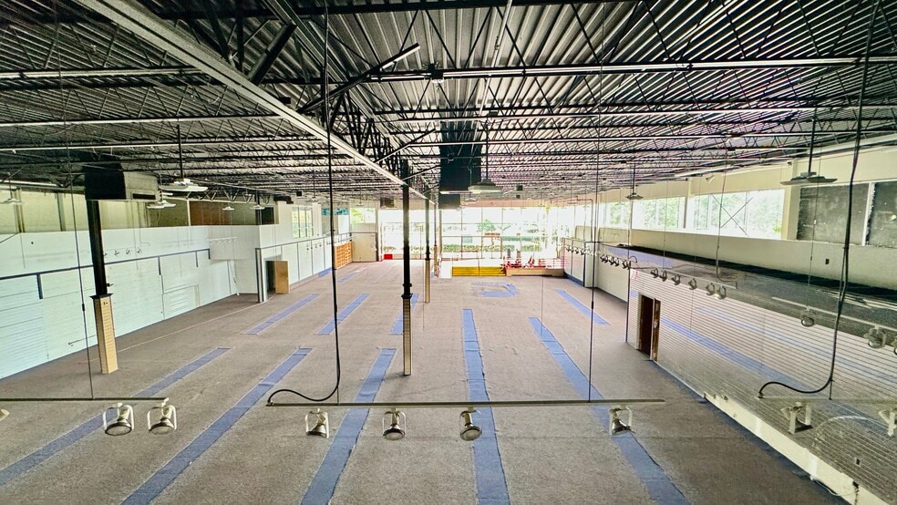 More Photos Of 3510 Mall Blvd, Duluth Freestanding For Lease