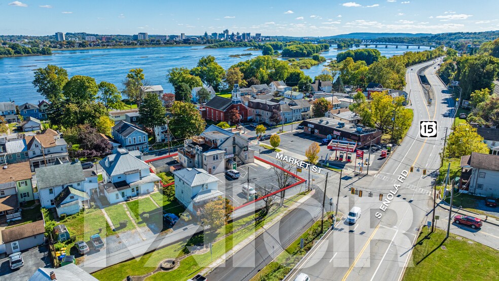 More Photos Of 104 Market St, Enola Bar For Lease