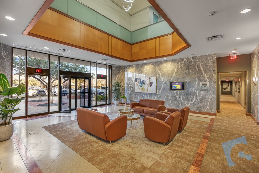 More Photos Of 1130 E Arapaho Rd, Richardson Office For Lease