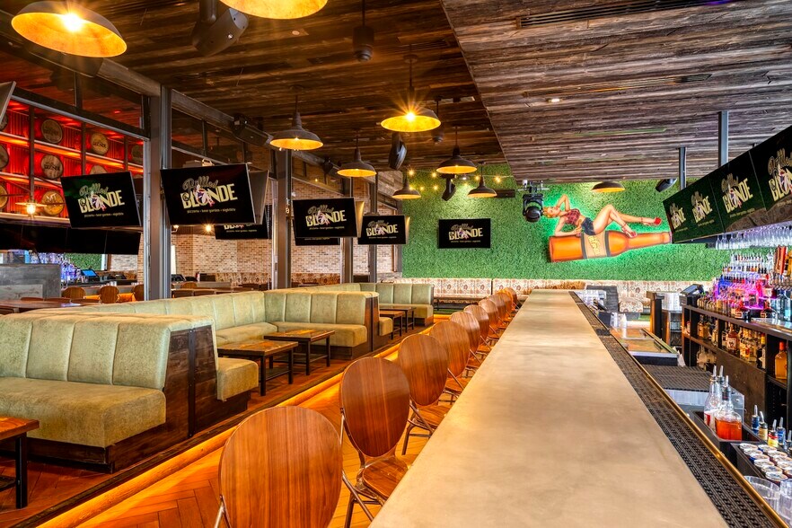 More Photos Of 2821 Morton St, Fort Worth General Retail For Sale