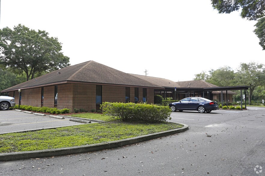 More Photos Of 908 S Parsons Ave, Brandon Medical For Lease