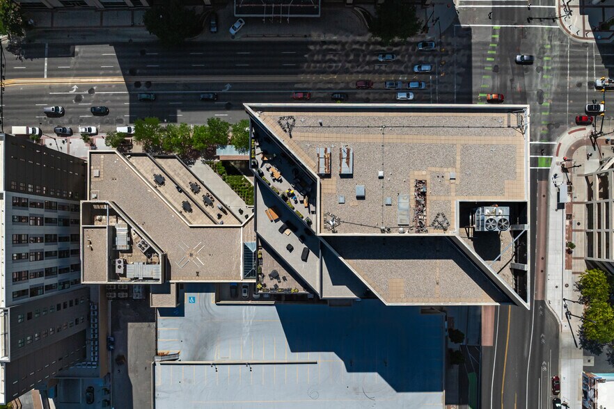 More Photos Of 215 S State St, Salt Lake City Office For Lease