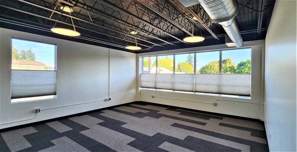 More Photos Of 1235-1259 Willamette St, Eugene Office For Lease