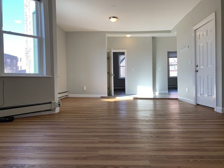More Photos Of 181 Monticello Ave, Jersey City Apartments For Lease