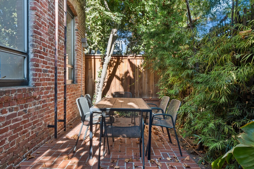 More Photos Of 247 High St, Palo Alto Office For Lease
