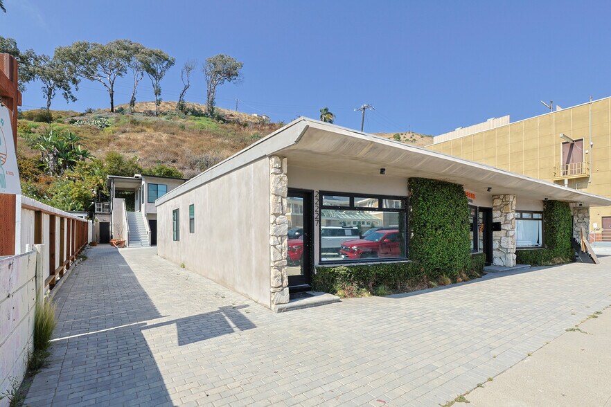 More Photos Of 22227 Pacific Coast Hwy, Malibu Apartments For Sale