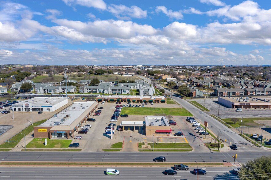 More Photos Of 8808 Camp Bowie Blvd W, Fort Worth Unknown For Lease