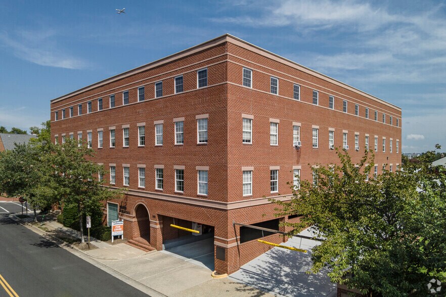 More Photos Of 333 N Fairfax St, Alexandria Office For Lease