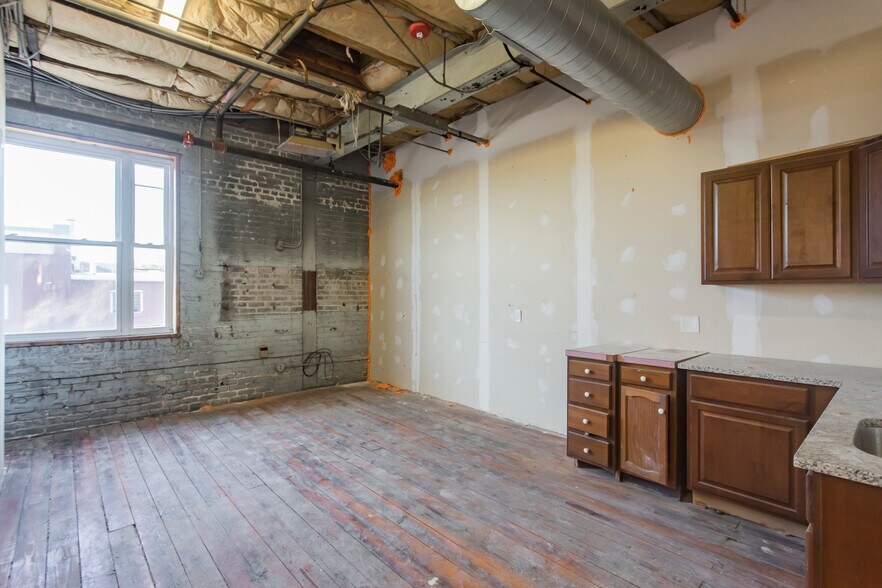 More Photos Of 3130 Belgrade St, Philadelphia Warehouse For Lease