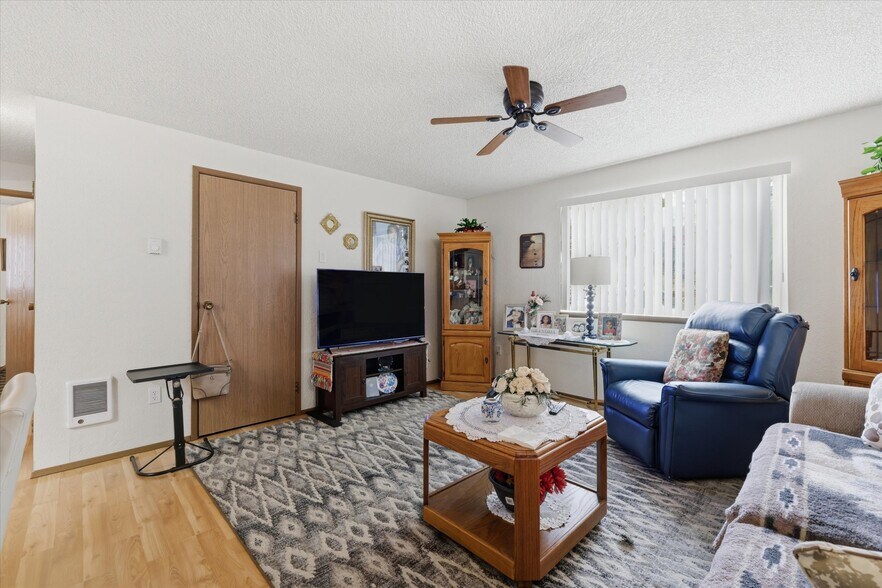 More Photos Of 3116 18th St, Everett Apartments For Sale