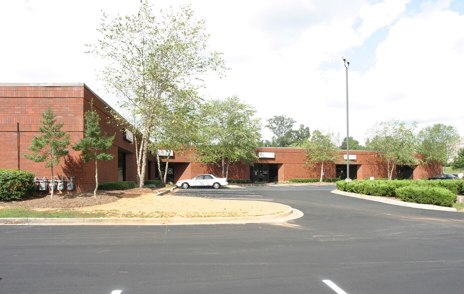 More Photos Of 175 Carnegie Pl, Fayetteville Office For Lease