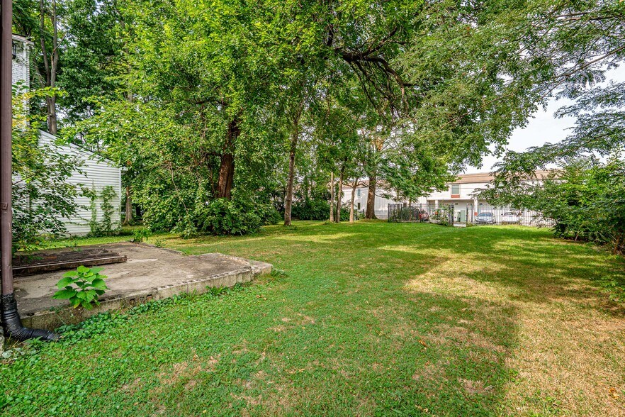 More Photos Of , Louisville Multifamily For Sale