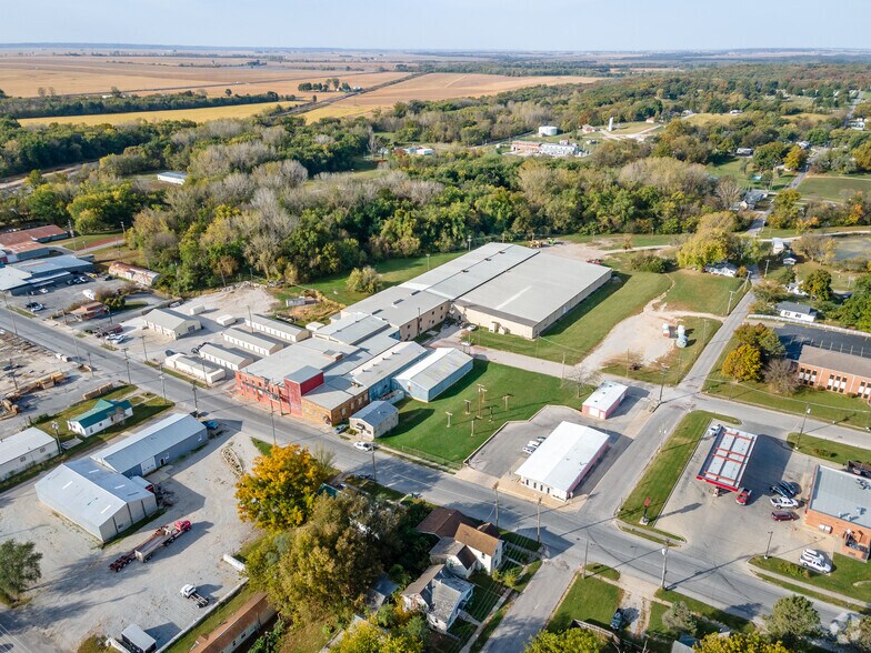 More Photos Of 512 S Main St, Carrollton Warehouse For Sale