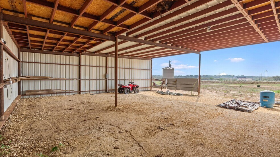 More Photos Of 6286 FM 2146, Jourdanton Land For Lease