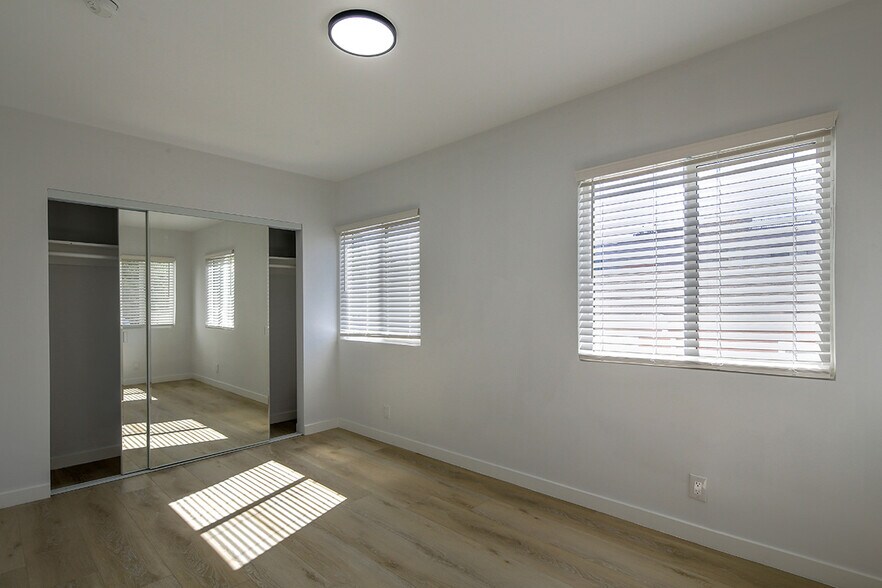 More Photos Of 7323 Valmont St, Tujunga Apartments For Sale