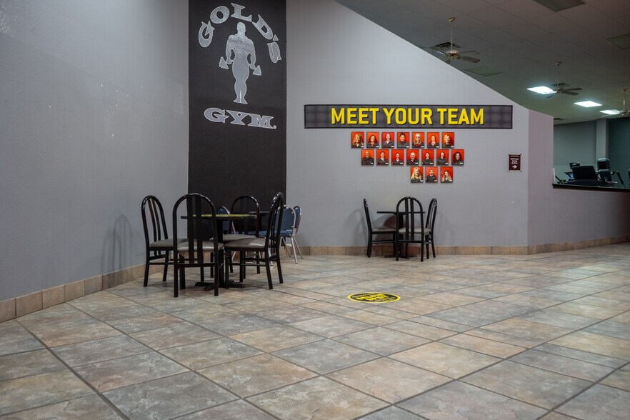 More Photos Of 3000 Blackburn St, Amarillo General Retail For Sale